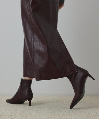 フェイクレザータイトスカート