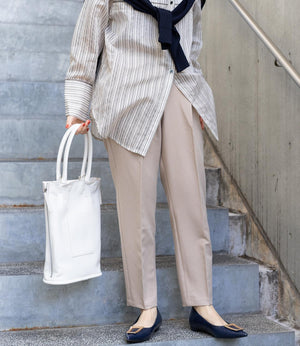 ウエストフリルストレッチテーパードパンツ