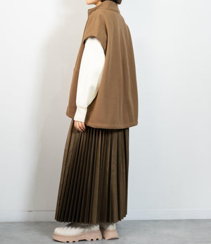 ウールライクハイネックベスト