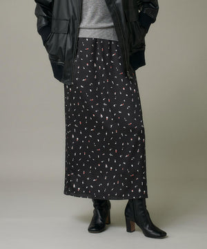 ブラッシュドットプリントスカート