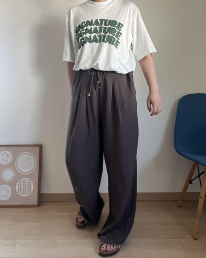 リネン混タックリラックスパンツ