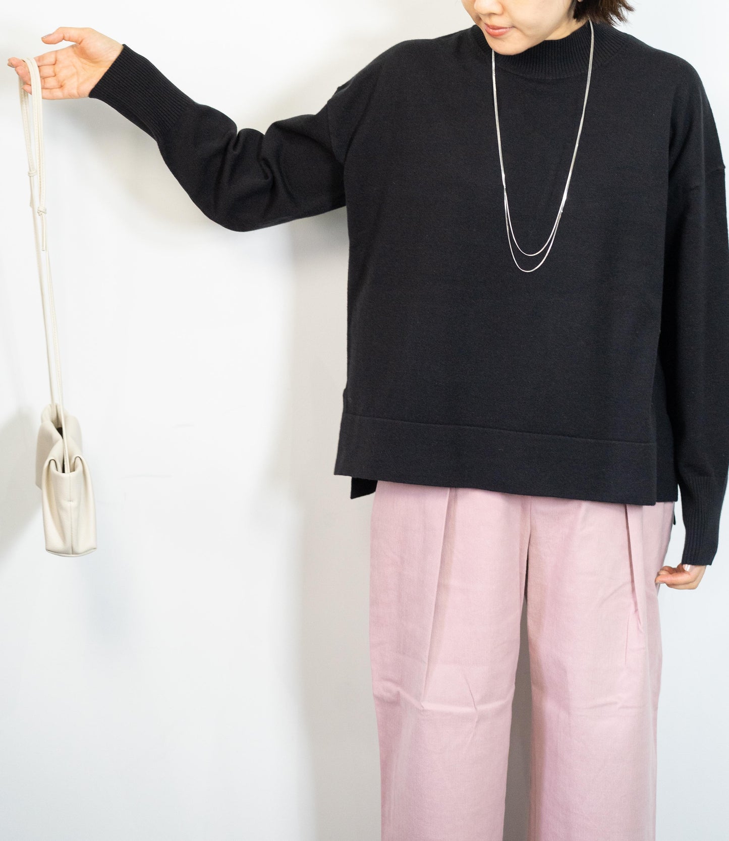 ハイネックスクエアニット