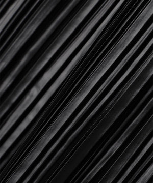 レザー ライク サテン プリーツスカート（uncrave WHITE）