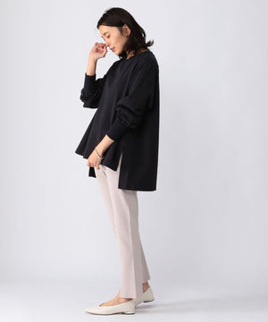 スリットパンツ