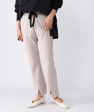 スリットパンツ