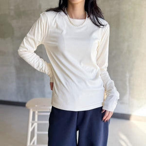 クルーネックトップス