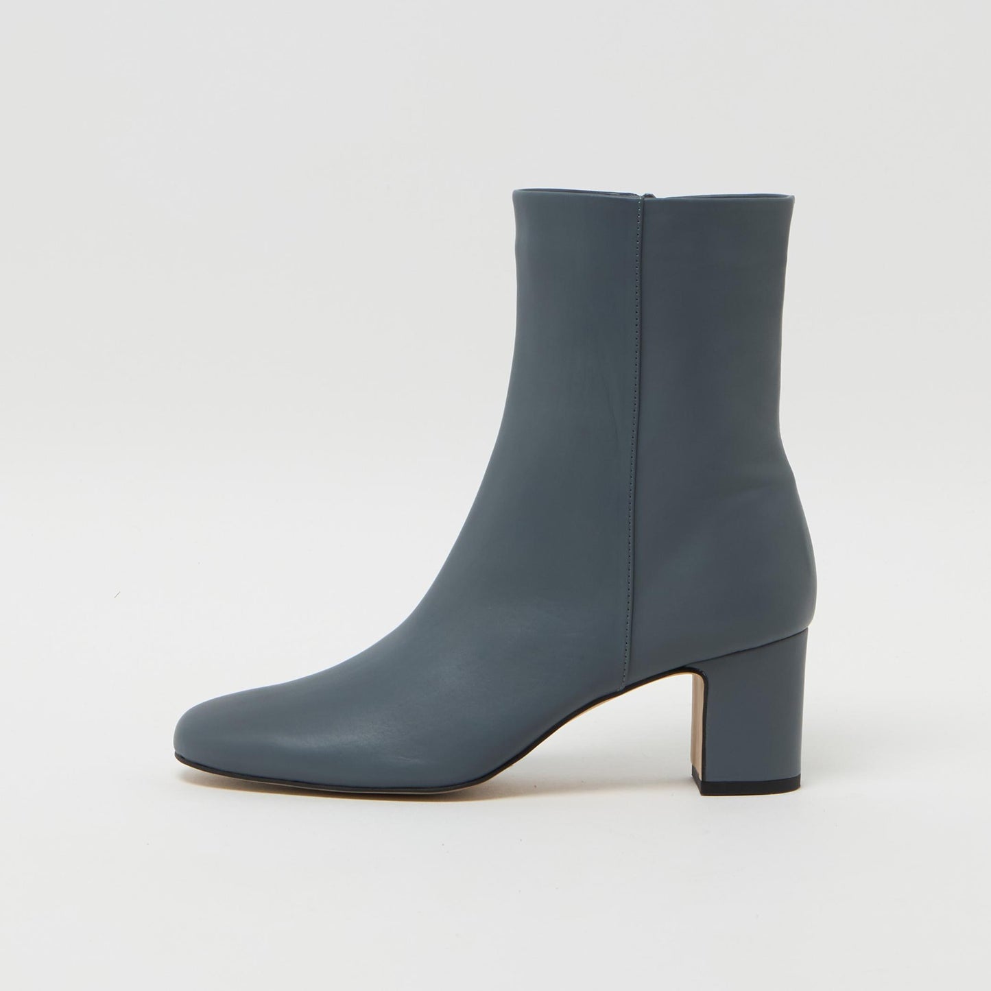 ラウンドプレーン ショートブーツ60↑