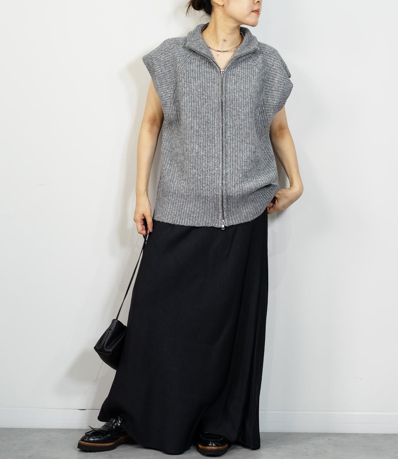 ラグランハイネックニット