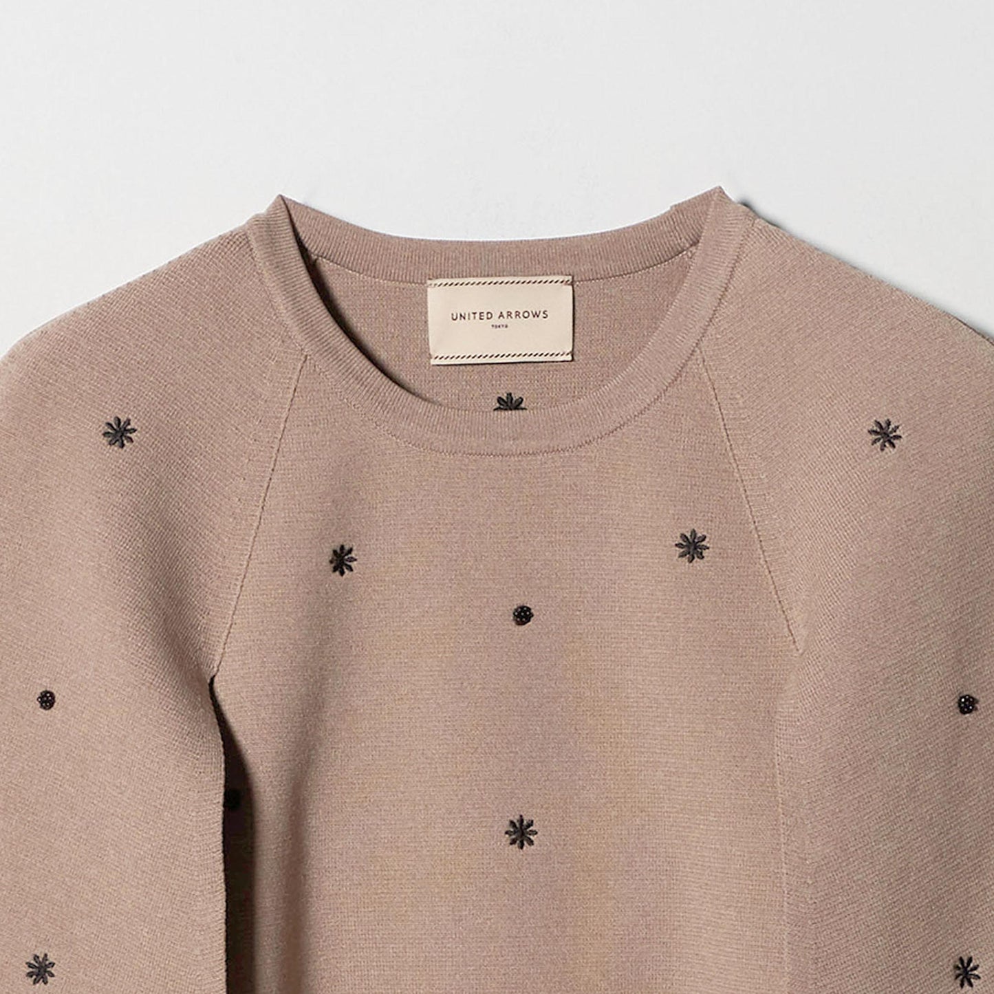 エンブロイダリー フラワー ケープニット ‐ウォッシャブル‐