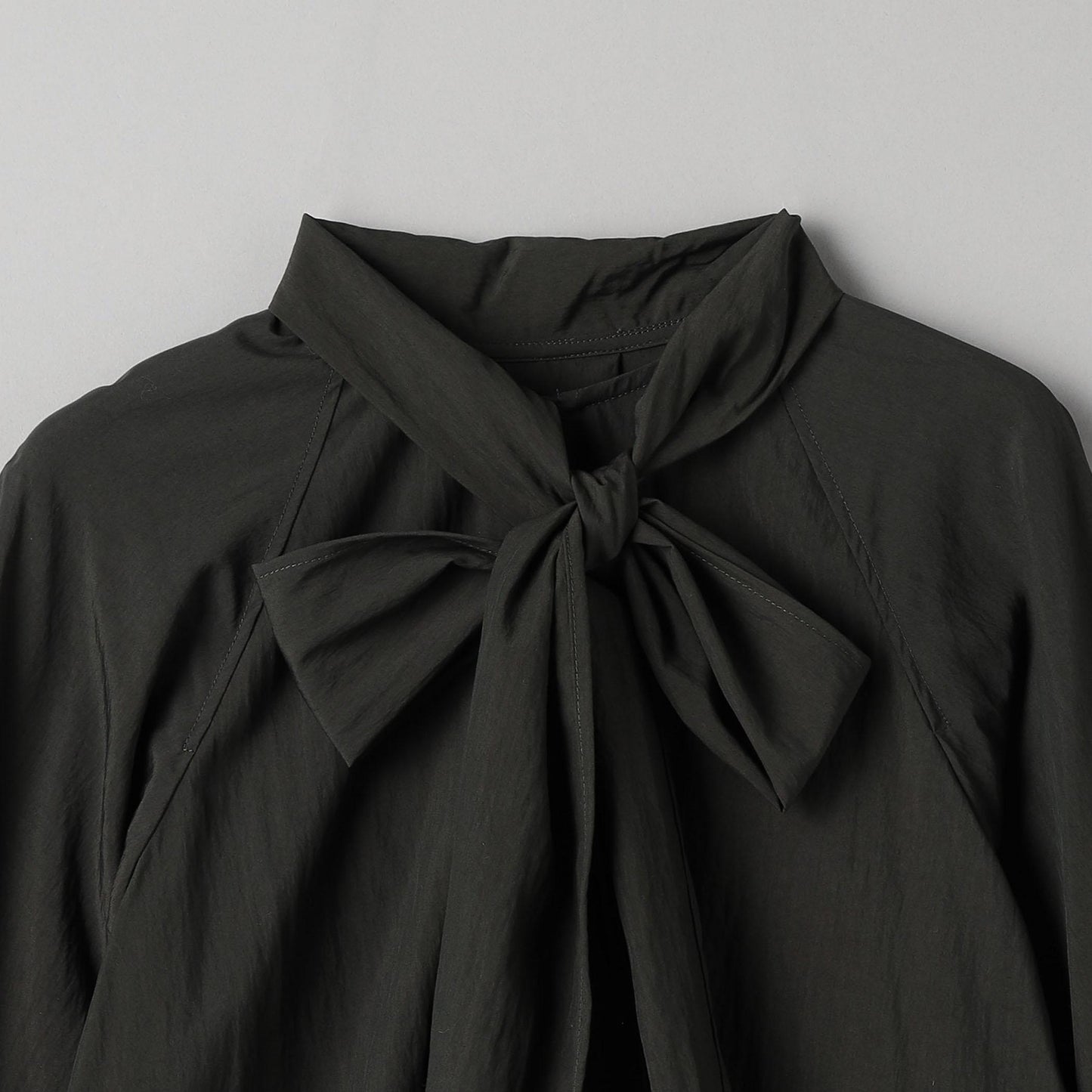 【WEB限定 Wardrobe DAILY MINIMAL】リボンタイブラウス -2WAY/ウォッシャブル-