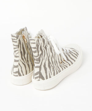 otonaﾊｲｶｯﾄｽﾆｰｶｰ