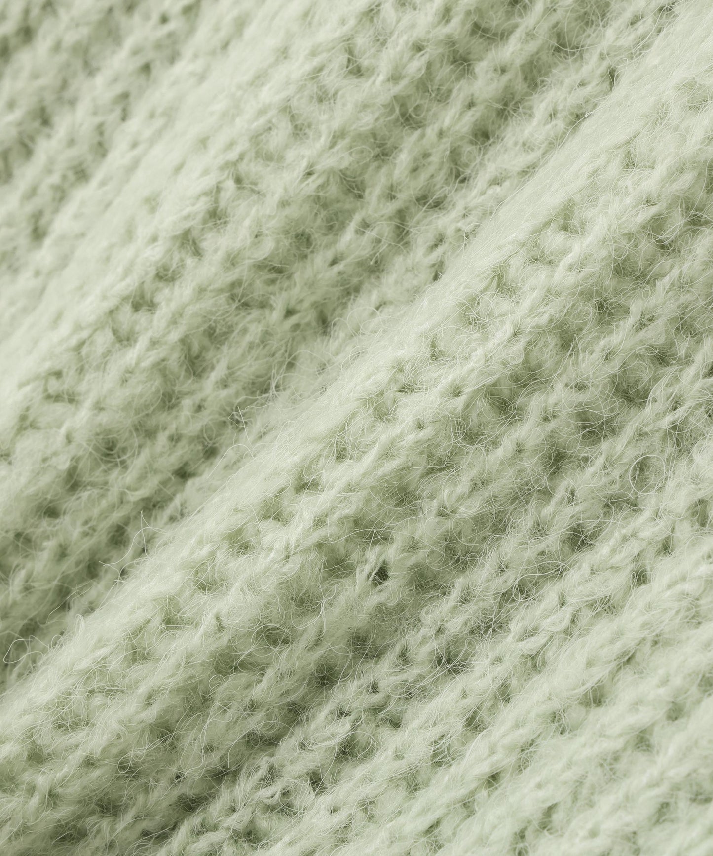 クロップドアゼフォルムニット