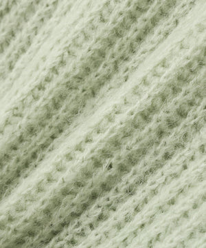 クロップドアゼフォルムニット