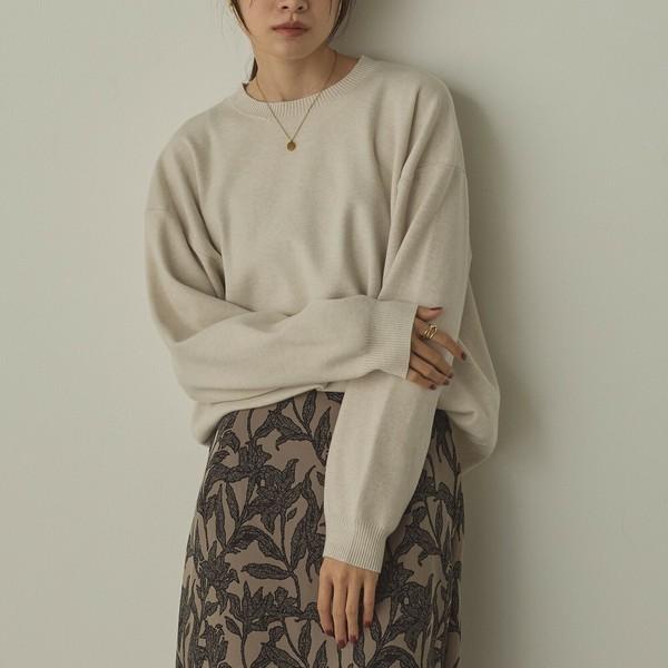 やわもちクルーネックニット