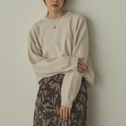 やわもちクルーネックニット