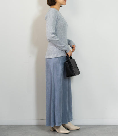 ラメリブクルーネックスリムニット