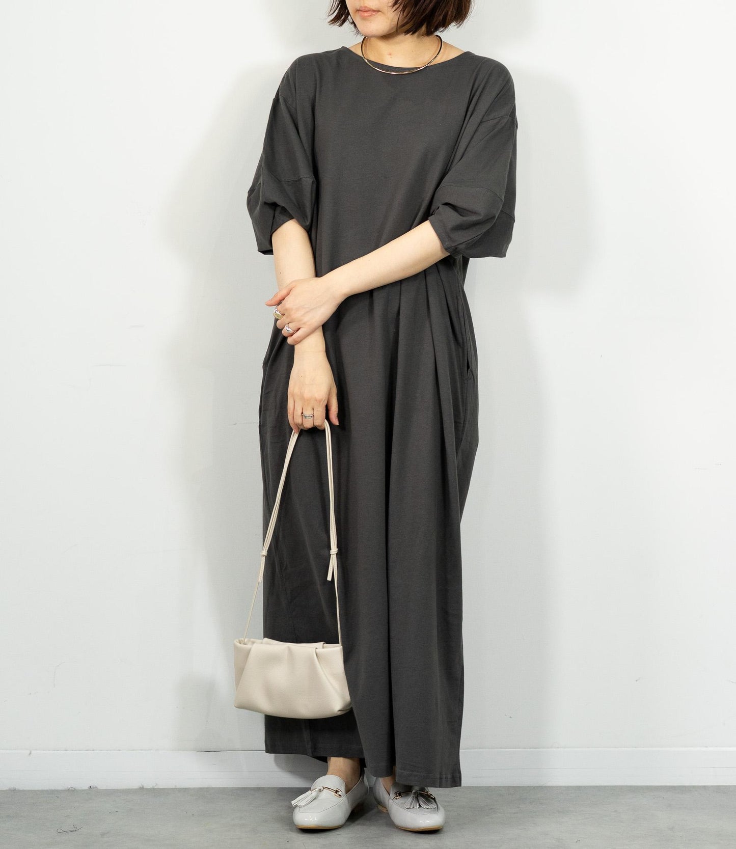 コクーンスリーブストレートワンピース