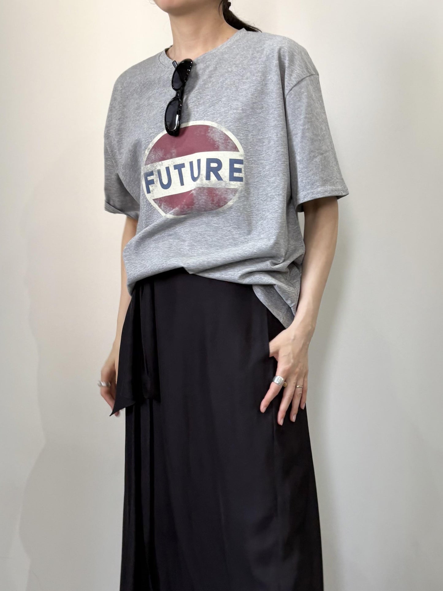 ヴィンテージライクFUTUREロゴT