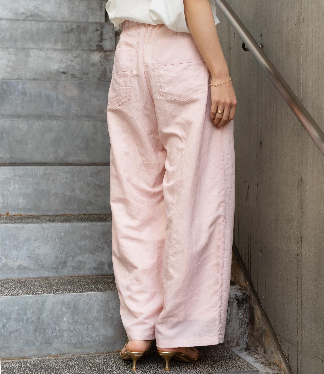 ナイロンツイルタックストレートパンツ