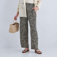 ブラック系・BLACK