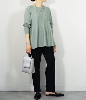 ペプラムシルエットニットプルオーバー