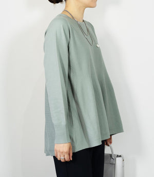 ペプラムシルエットニットプルオーバー