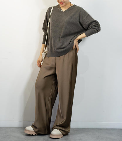 マットサテンストレートパンツ