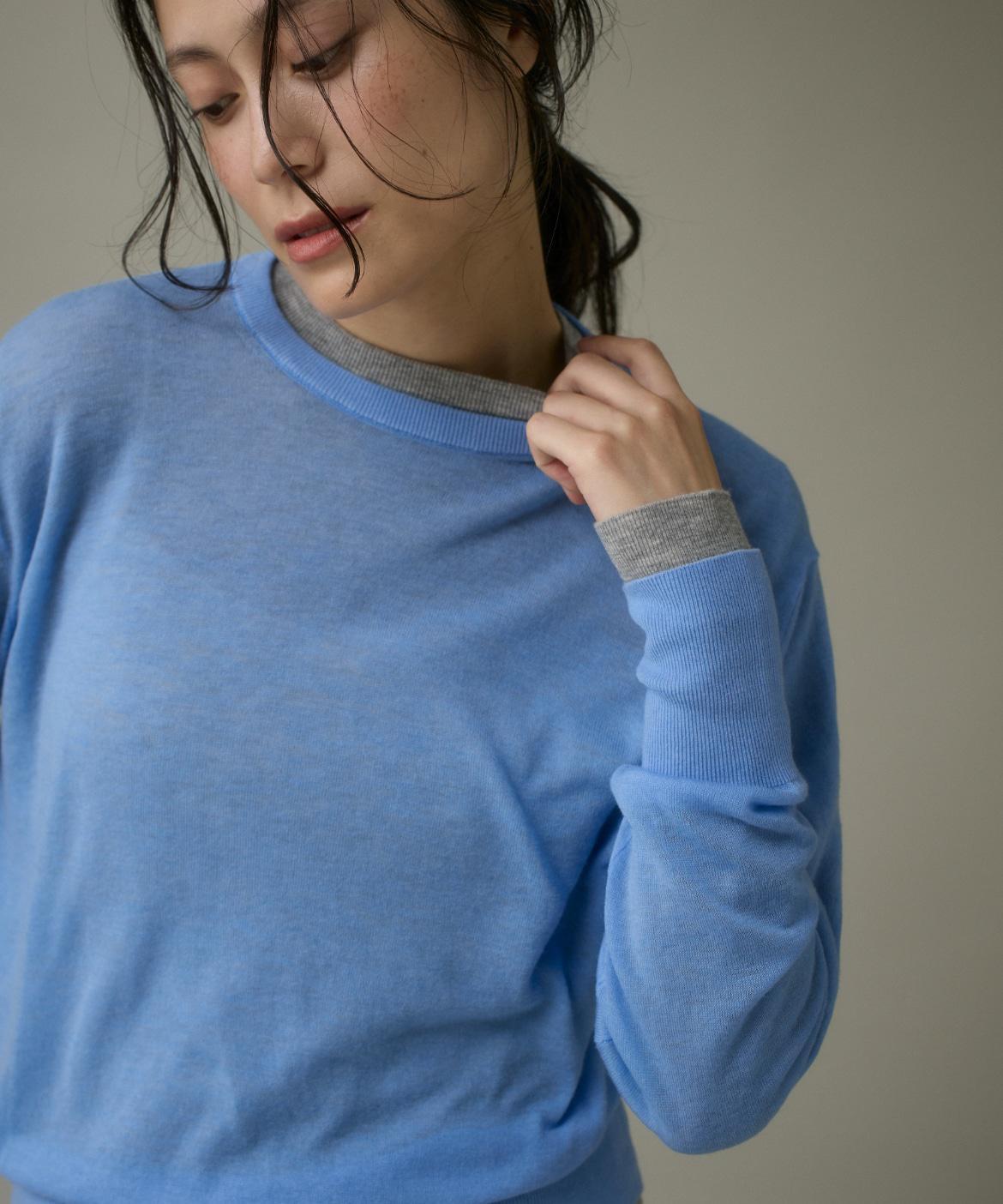 クルーネックニットプルオーバー《Melty air wool》