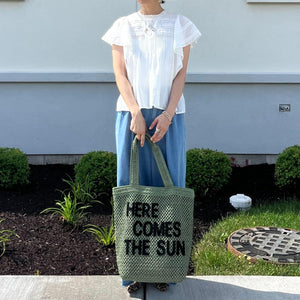 カーキロゴメッシュバッグ