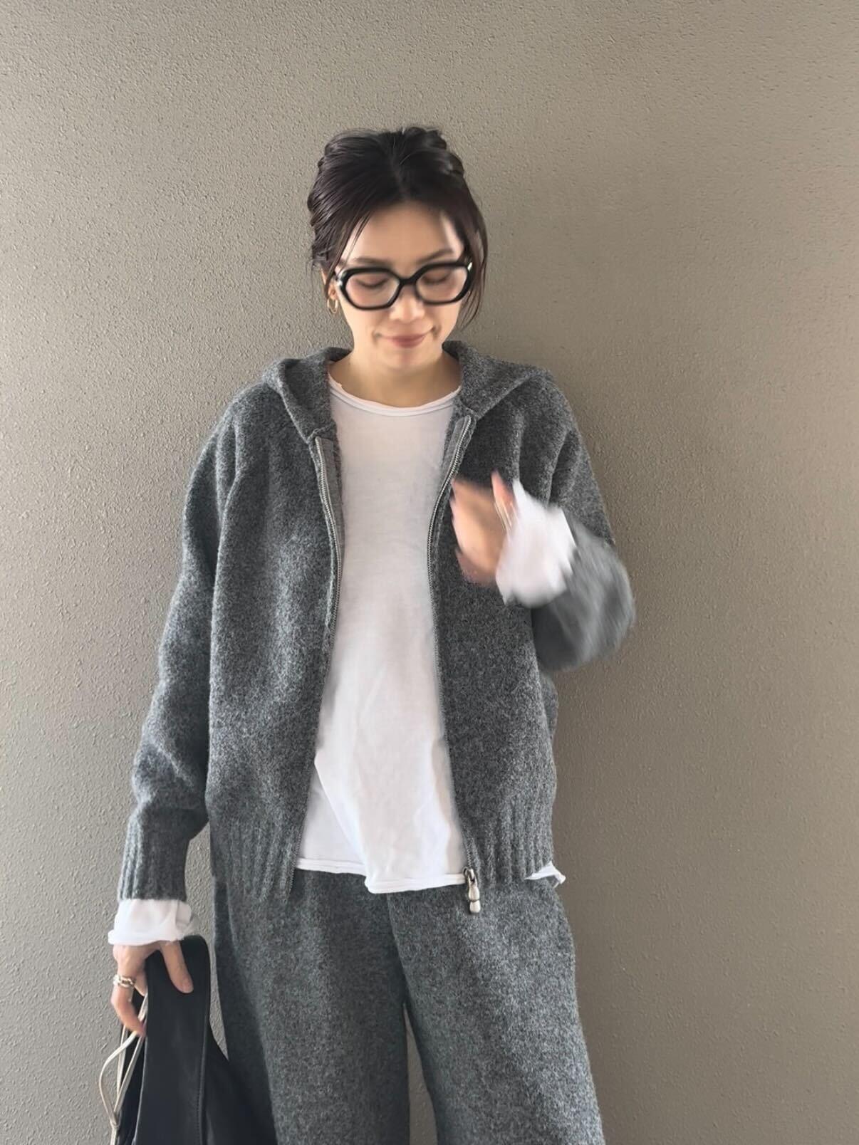 ダブルジップフーディーニットアップ