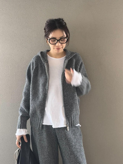 ダブルジップフーディーニットアップ