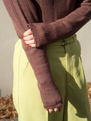 透かし柄ハイネックニット