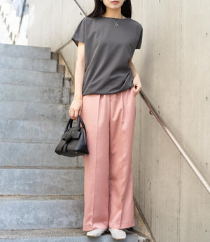 ナチュラルフレアシルエットパンツ