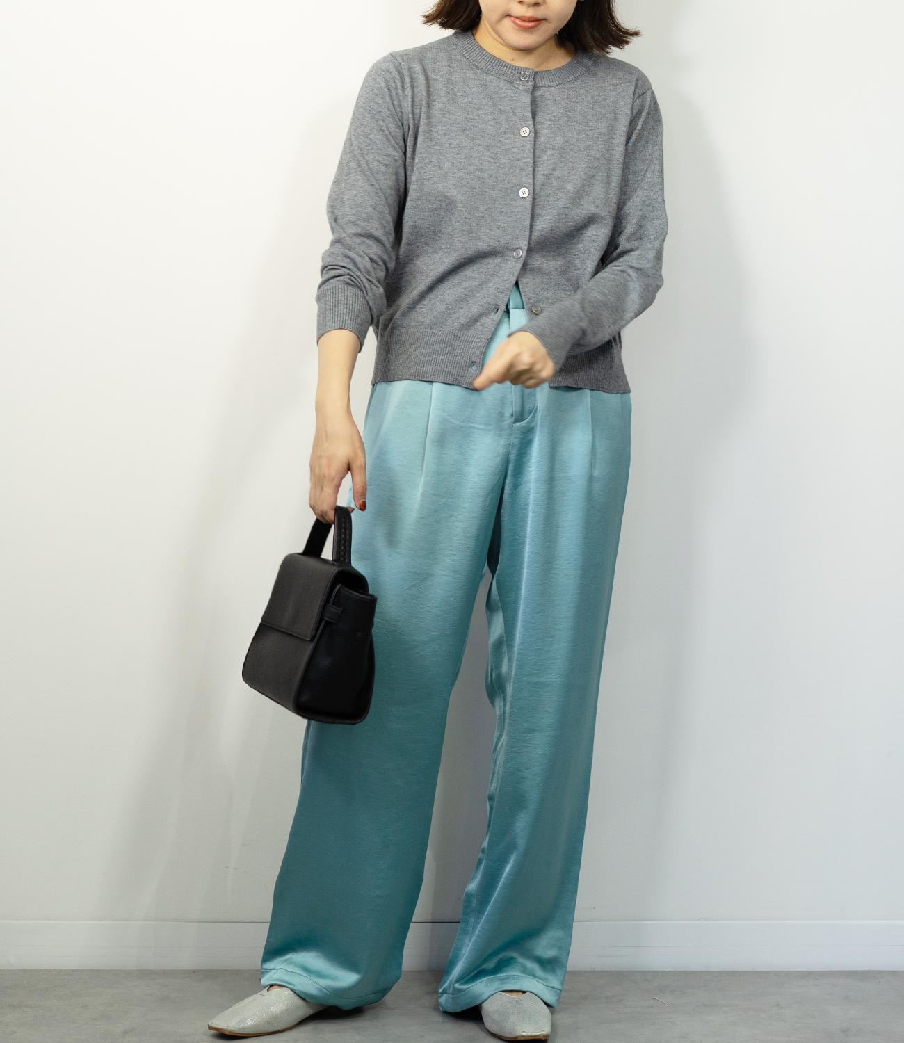 ふんわりタッチクルーネックカーディガン