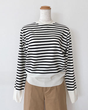 フレンチボーダーニット