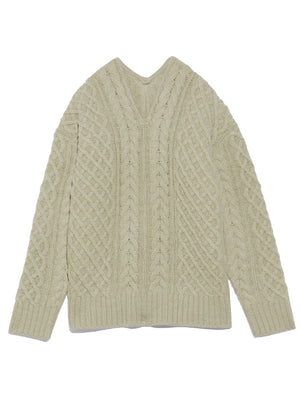 ケーブルニット