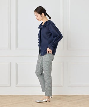 美脚テーパードパンツ