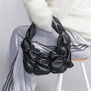 ギャザー ムーン ワンショルダーバッグ