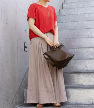 コクーンシルエットVネックニット