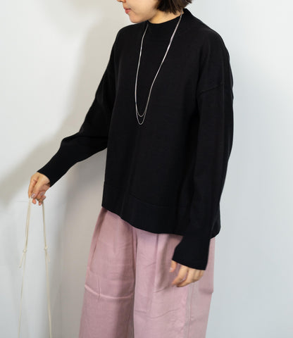 ハイネックスクエアニット