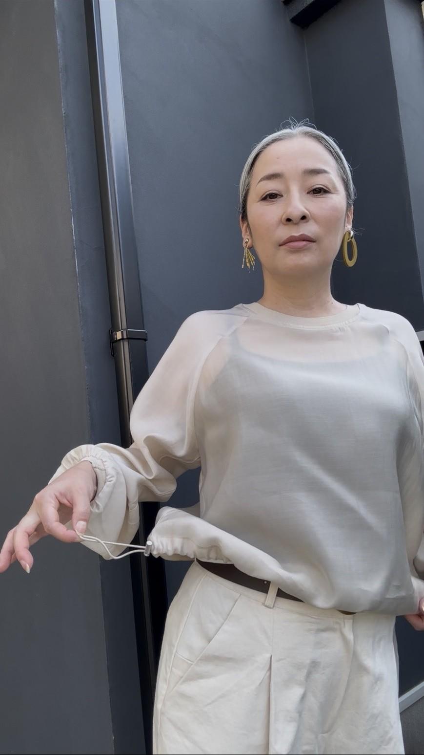 エアリープルオーバー