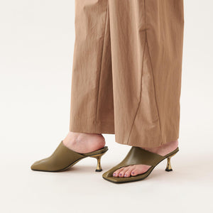 サムカバーミュール サンダル60↑