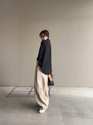 Sheer long cuffs shirt