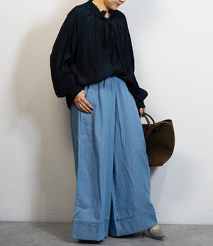 パウダーサテンボウタイブラウス