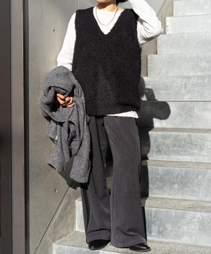 シャギーVネックニットベスト