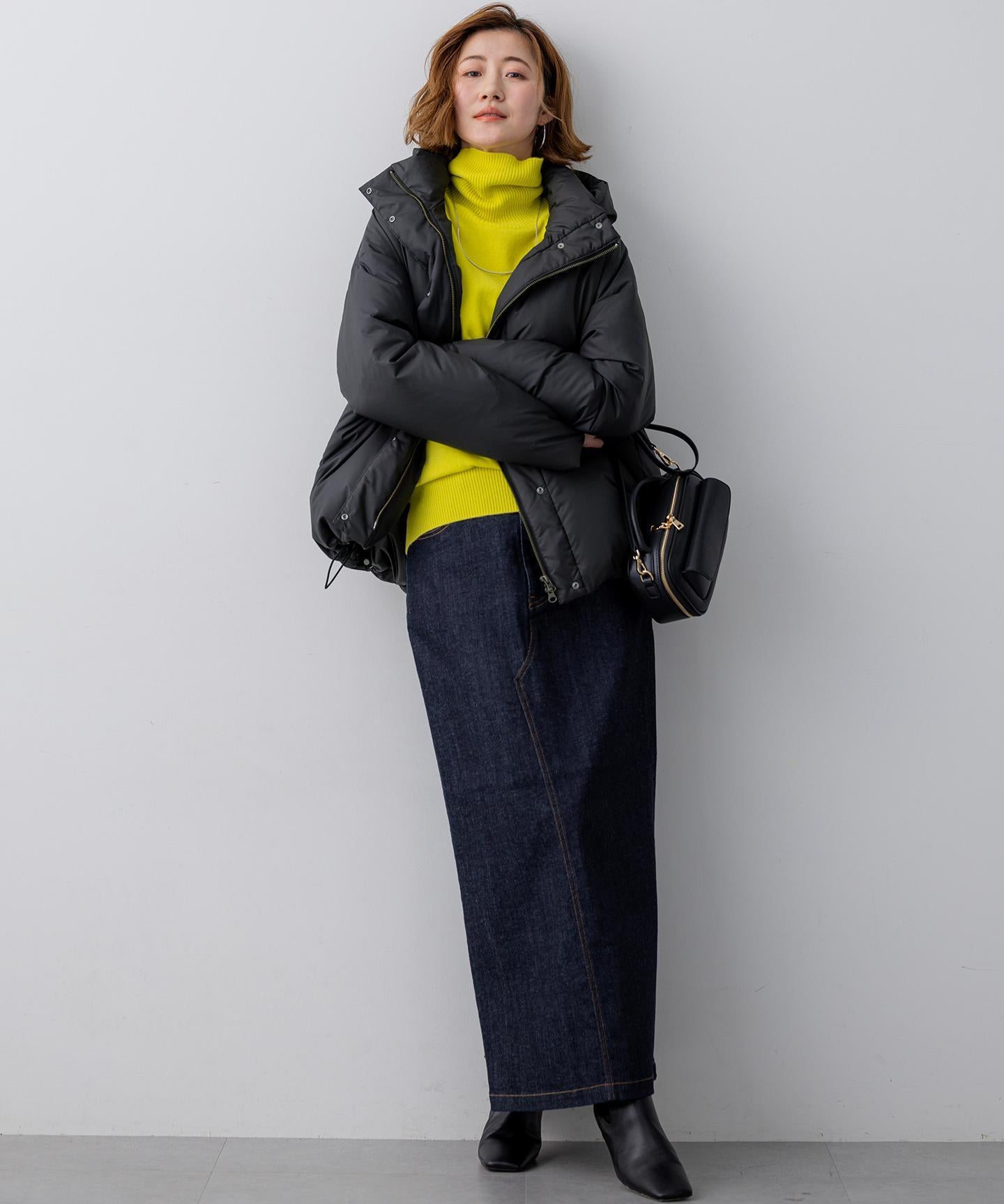 ステッチレス フーデット ダウン