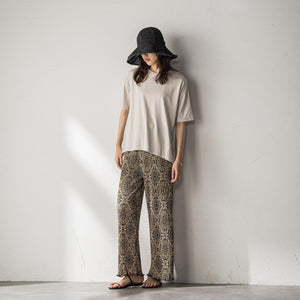 【WEB限定】オリエンタル柄クリスタルプリーツパンツ≪手洗い可能≫