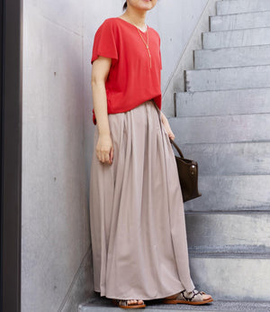 コクーンシルエットVネックニット