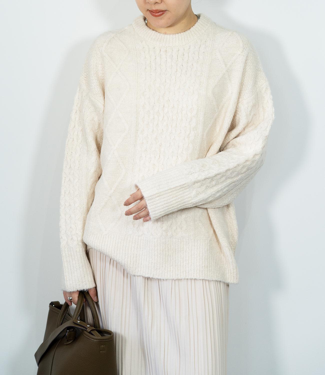 ケーブルニット