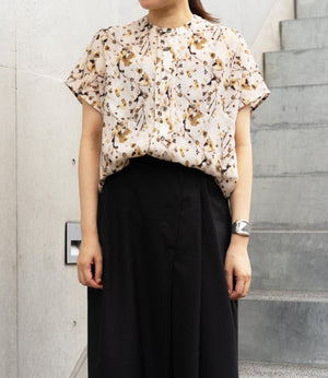 ペインティングフラワーフレンチスリーブブラウス